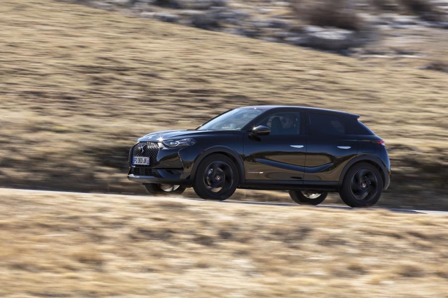  DS 3 Crossback La Premiere 2019 года  (WW) (фото 19 из 31)